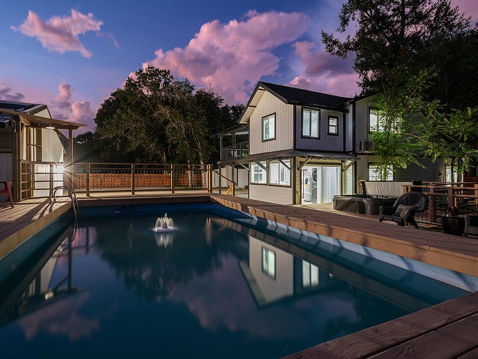 1st image of 739 Elk Creek Rd