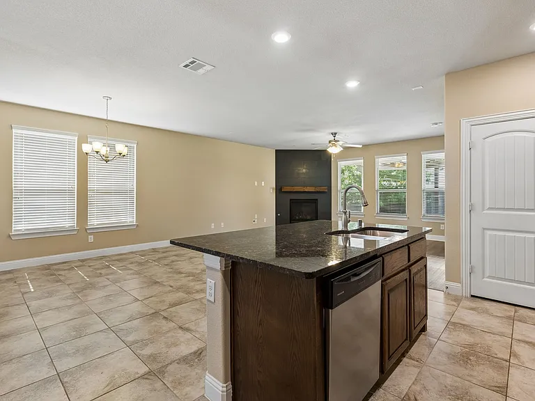 537 Hunt Farms Rd — Photo 1