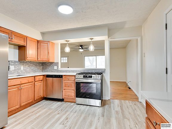 4th image of 7414 S 41st St