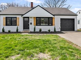 7910 Summit St, Kansas City, MO 64114