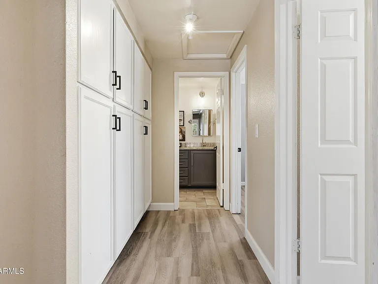 8875 S Ash Ave — Photo 21