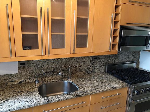3rd image of 171 E 84th St APT 26D