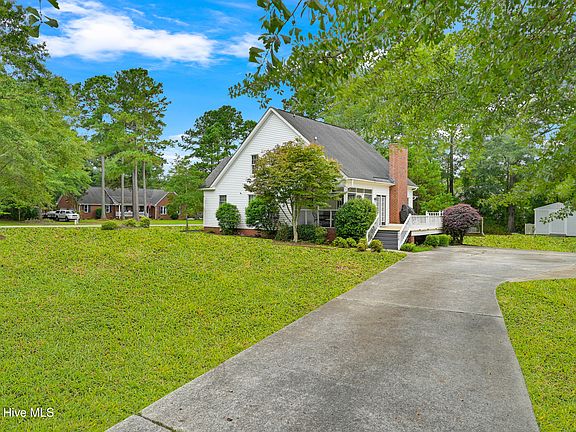 2nd image of 730 Sir Hunter Drive