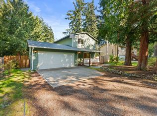 21820 Crest Ln SE, Yelm, WA 98597
