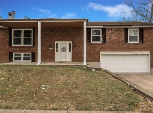124 Hunters Rdg, Saint Charles, MO 63301