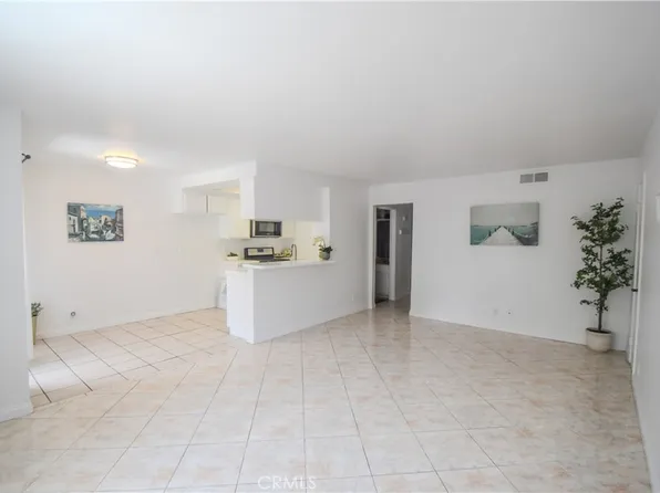 609 S Newhope St APT C, Santa Ana, CA 92704