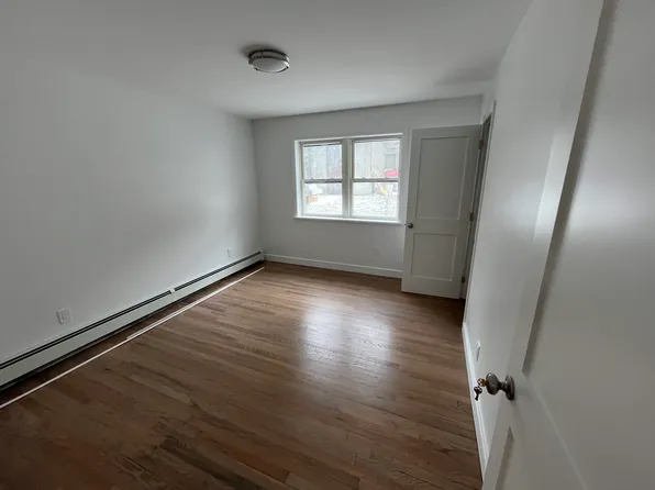 (undisclosed Address), Yonkers, NY 10701