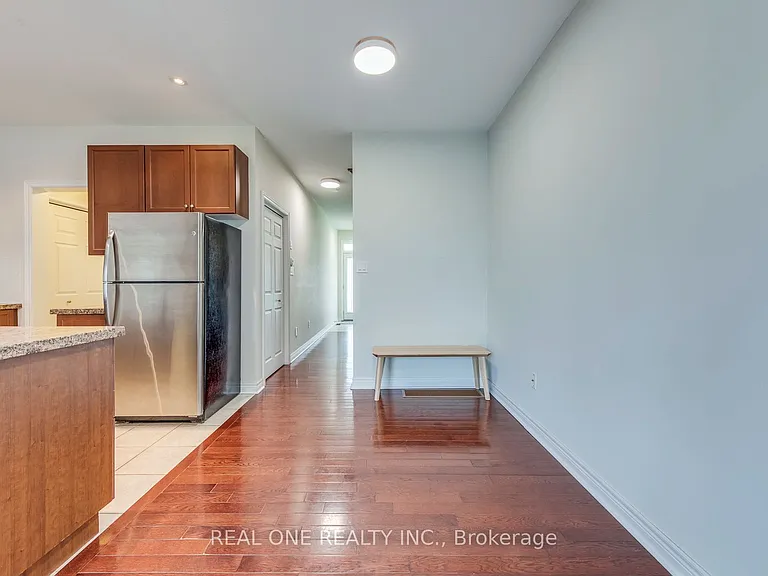 2319 Stone Glen Cres — Photo 21