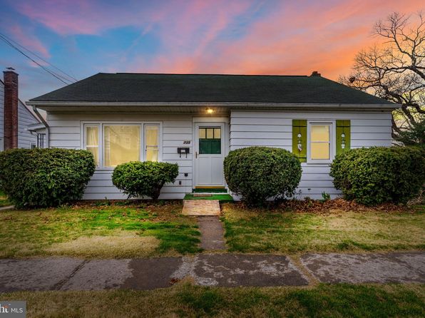735 Church St, Millersburg, PA 17061