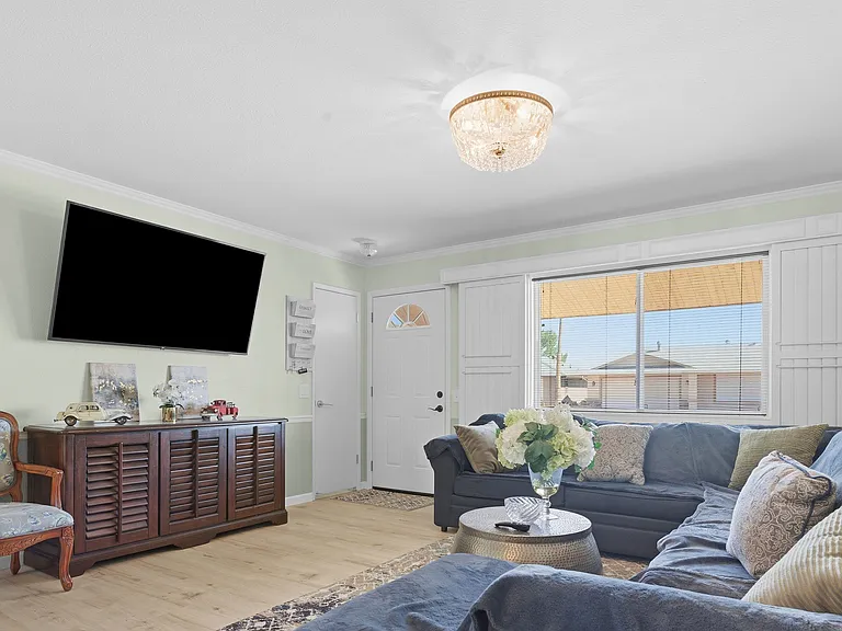 17226 N Lindgren Ave — Photo 8