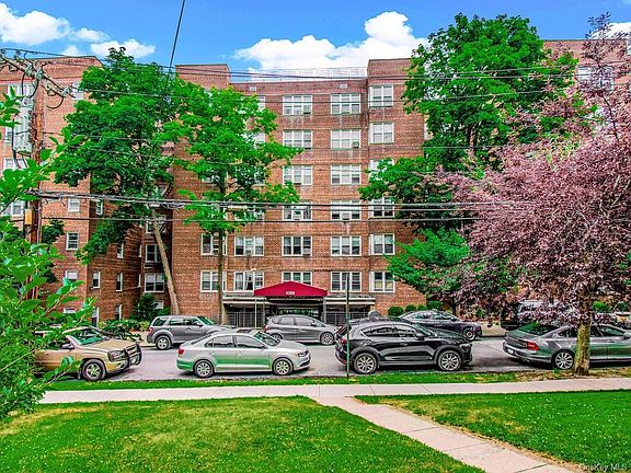 2nd image of 4380 Vireo Ave APT 3L