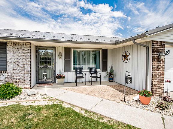 2nd image of 3715 E Palomino Dr