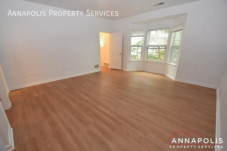 1310 Cheswick Ln — Photo 7