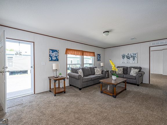 3rd image of 2479 Hoke Dickerson Rd