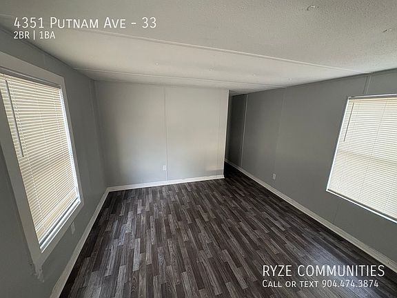 2nd image of 4351 Putnam Ave #33