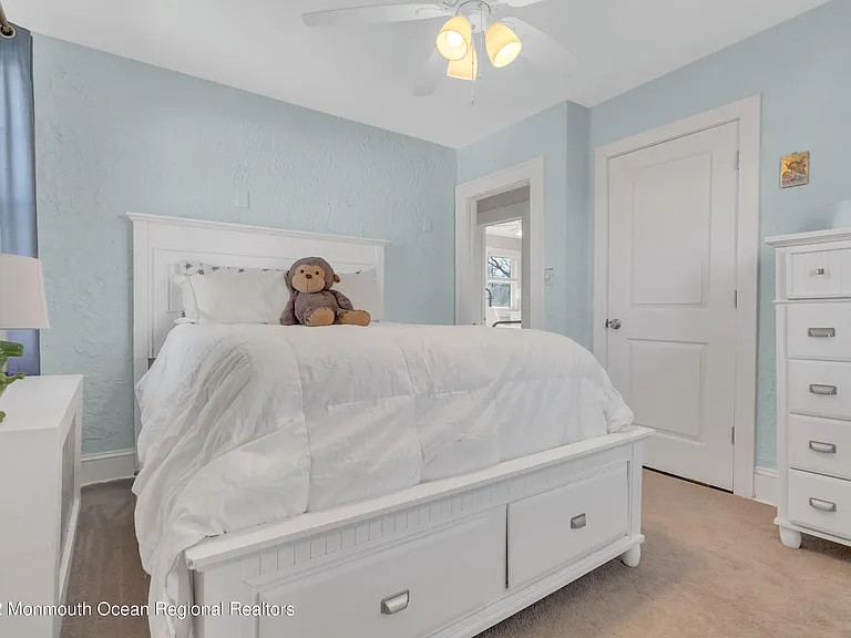 102 Dixon Ave — Photo 28