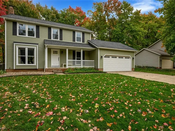 4113 Meadow Wood Ln, Uniontown, OH 44685