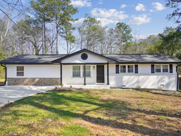 3698 Sharon Dr, Powder Springs, GA 30127