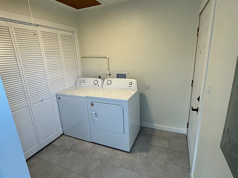 14226 Lakewood Heights Blvd — Photo 5
