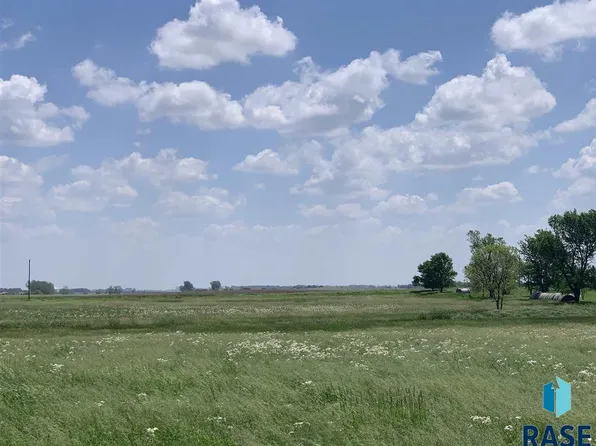 27051 464th Ave, Tea, SD 57064