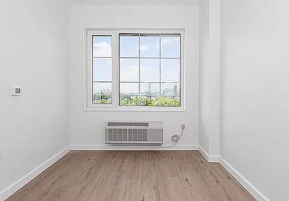5th image of 101 Bruckner Blvd #2R