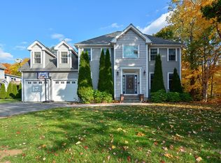 670 Grove St, Worcester, MA 01605