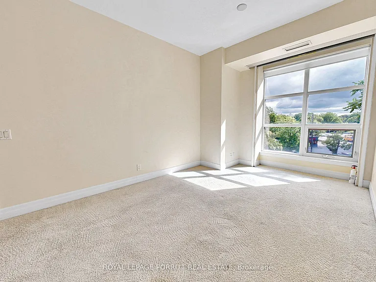 9 Burnhamthorpe Cres #309 — Photo 31