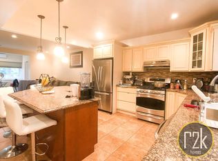 23-15 21st St #1, Astoria, NY 11105