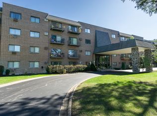 235 Mill Rd APT 313B, Addison, IL 60101