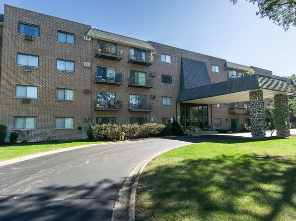 235 Mill Rd APT 313B, Addison, IL 60101