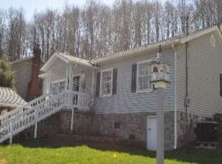 663 Hamner Ave, Norton, VA 24273