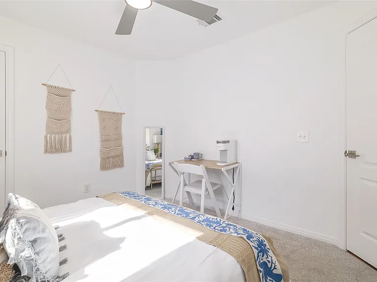 8820 Escabosa Dr — Photo 23