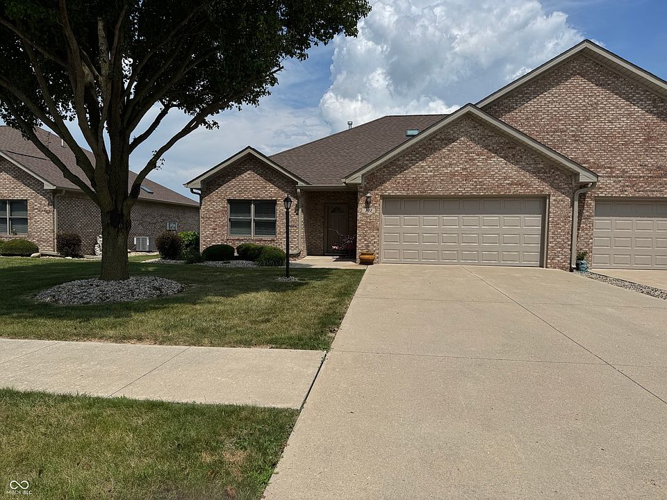 1st image of 121 Cardinal Ln