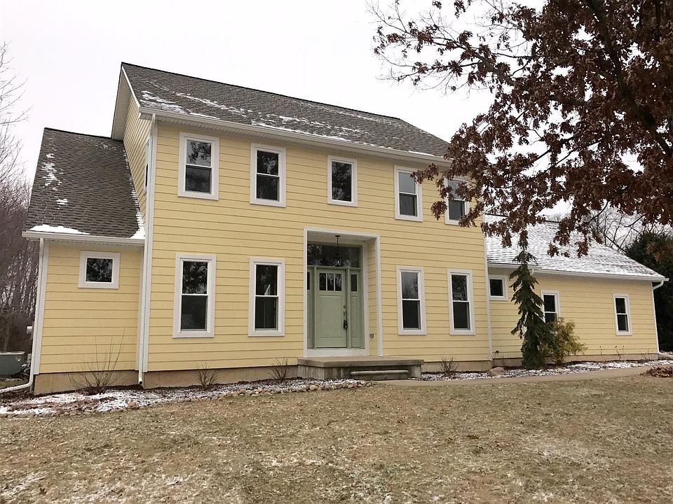 1st image of 5382 River Woods Ct