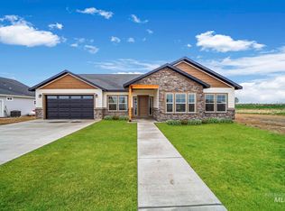 1530 Mountain View Dr, Gooding, ID 83330