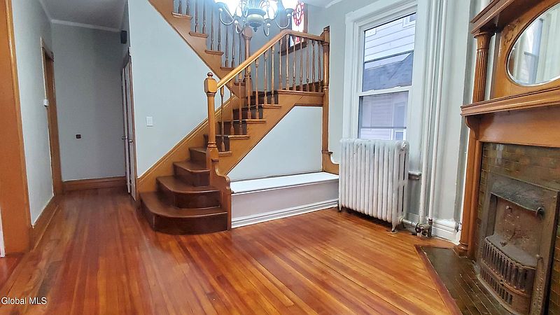 4th image of 87 Delaware Avenue