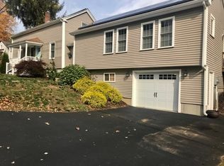8 Collette Rd, Sturbridge, MA 01518