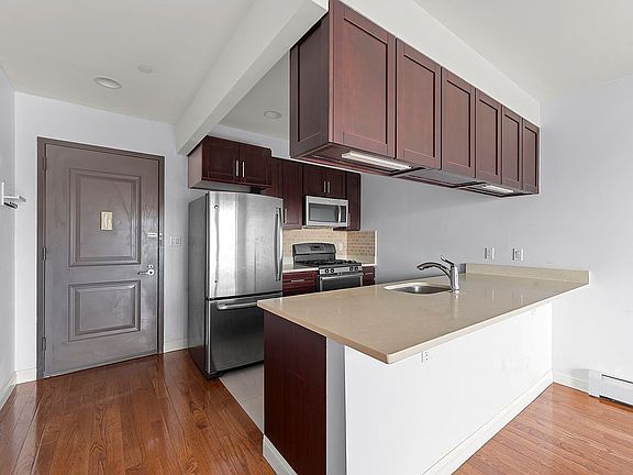4th image of 456 W 167th St APT 6G