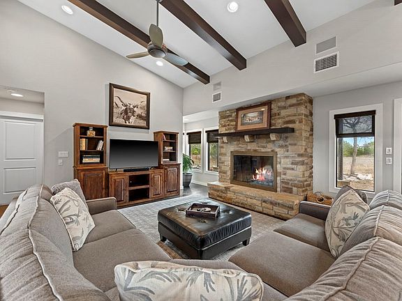 5th image of 175 Limestone Rdg N