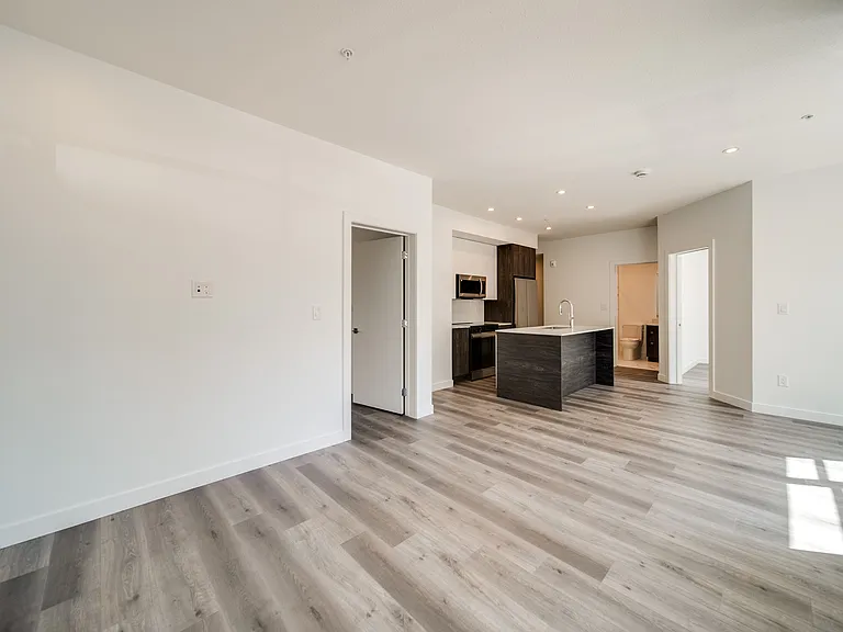 10015 113th St NW — Photo 61