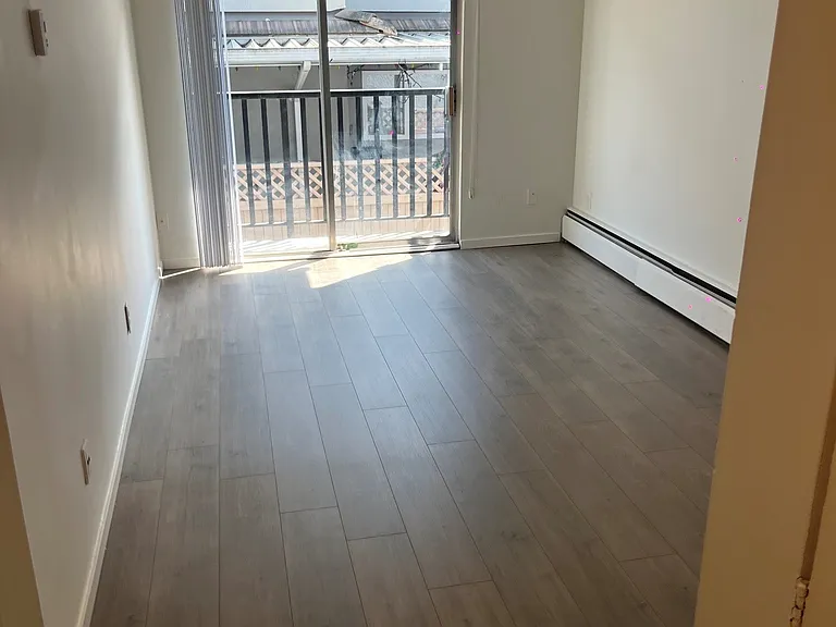 1333 Broadway E #212 — Photo 8