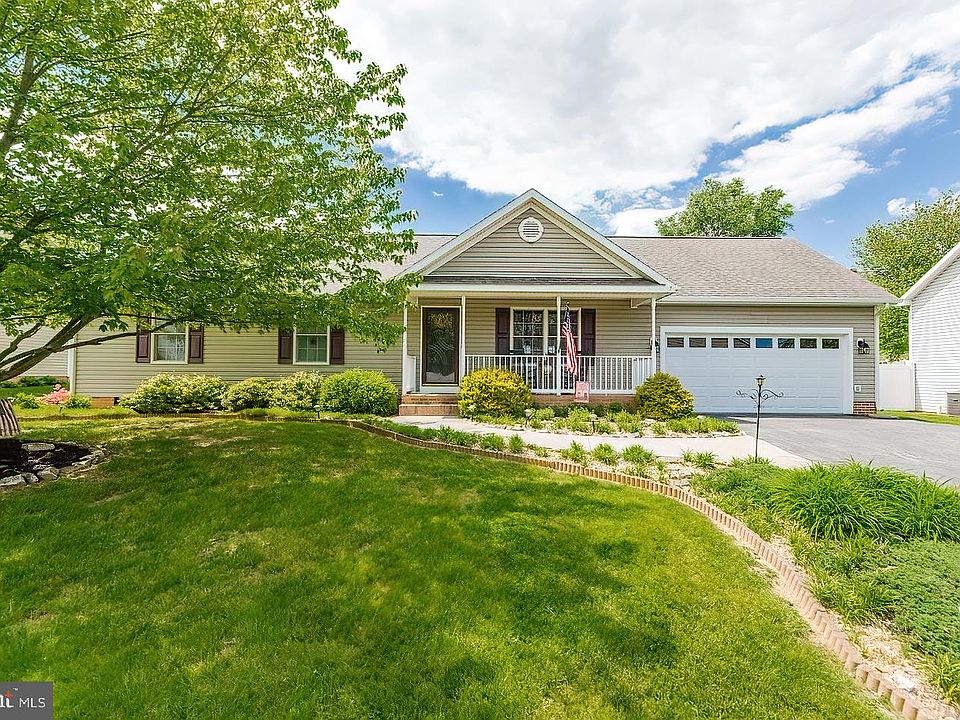 320 Talisman Dr, Martinsburg, WV 25403 Zillow