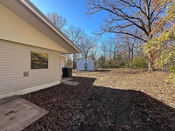2nd image of 709 N Bend Dr