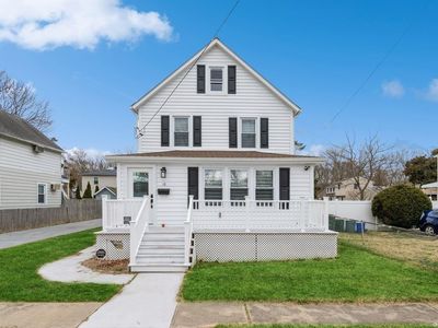 18 Dean Street, North Babylon, NY, 11703