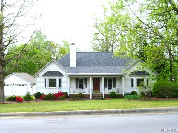 106 Blue Water Ct, Roanoke Rapids, NC 27870