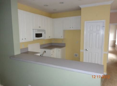 4th image of 324 Garcia Dr