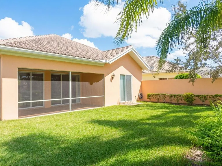 11547 SW Rockingham Dr — Photo 24
