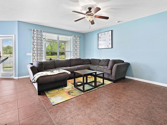 5th image of 497 Walnut Dr