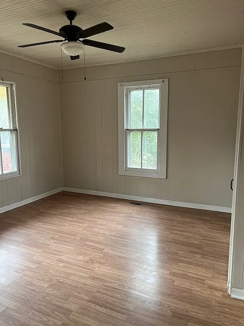2 bed, 924 sqft, $900 — Photo 2