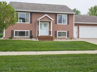 100 W Charish St, Tea, SD 57064